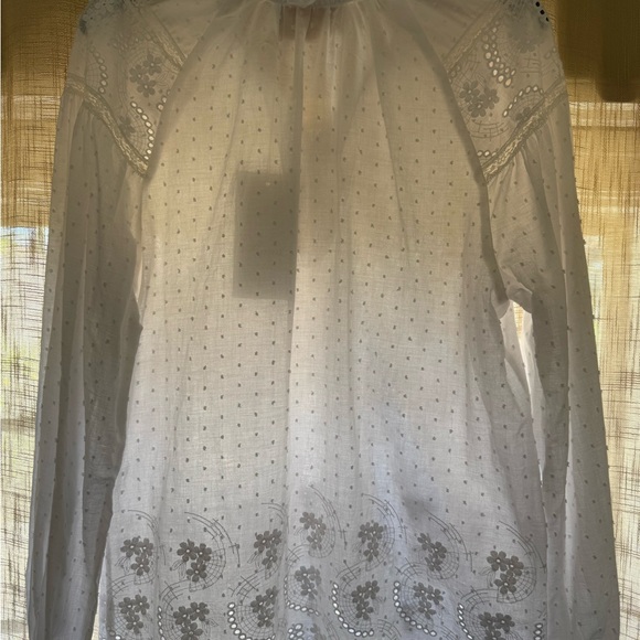 Kasia Elegant White Lace Blouse - Picture 3 of 5